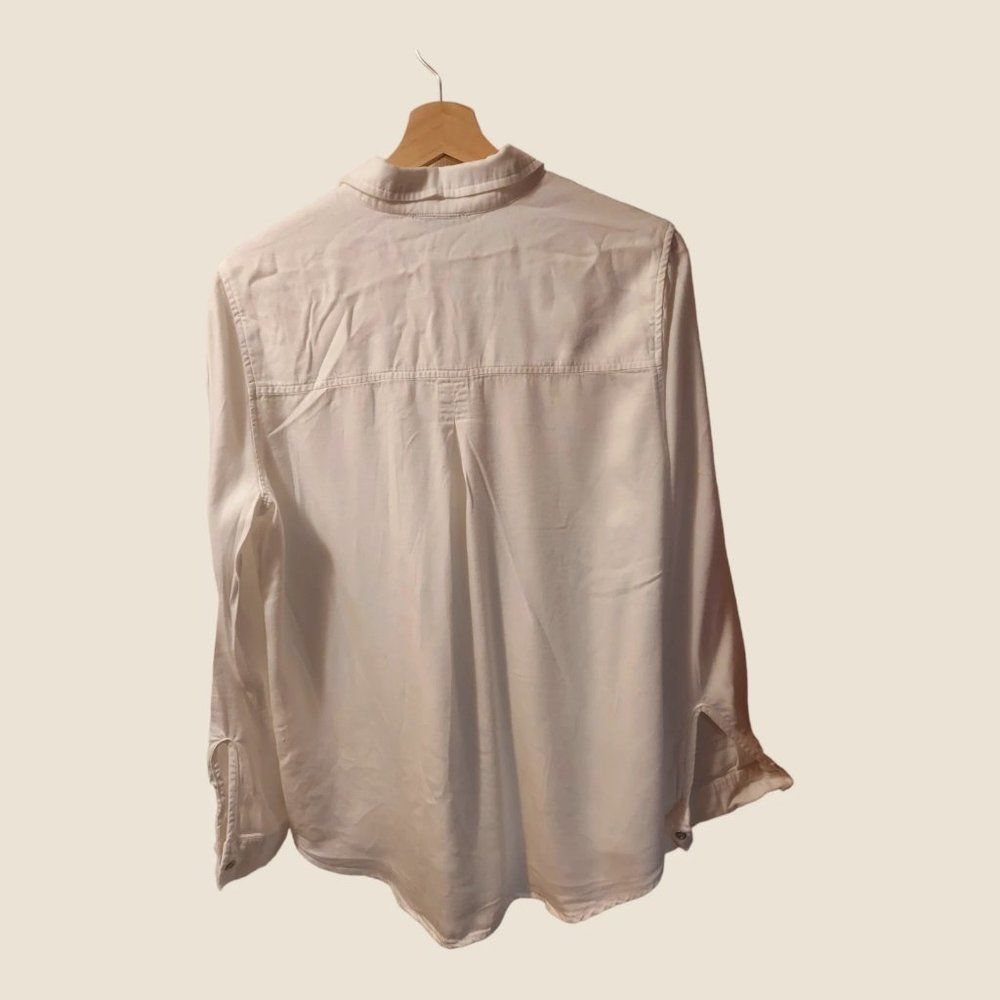 White button up - Picture 2 of 4